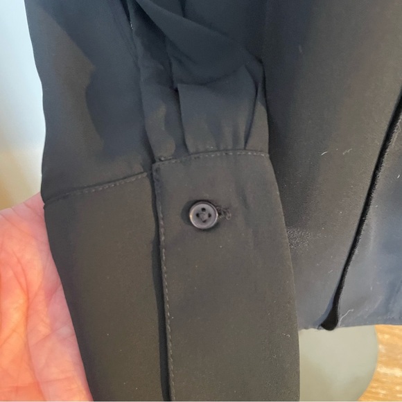 Loft outlet black v-neck long sleeve size xs polyester/rayon - Picture 4 of 6